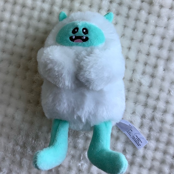 The Petting Zoo Plush Yeti Stuffed Animal Toy White and Teal - Picture 4 of 10